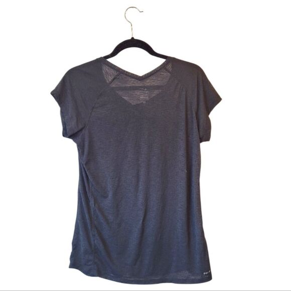 Nike Dri-Fit Women's Black Sheer T-Shirt Size L - Picture 2 of 6